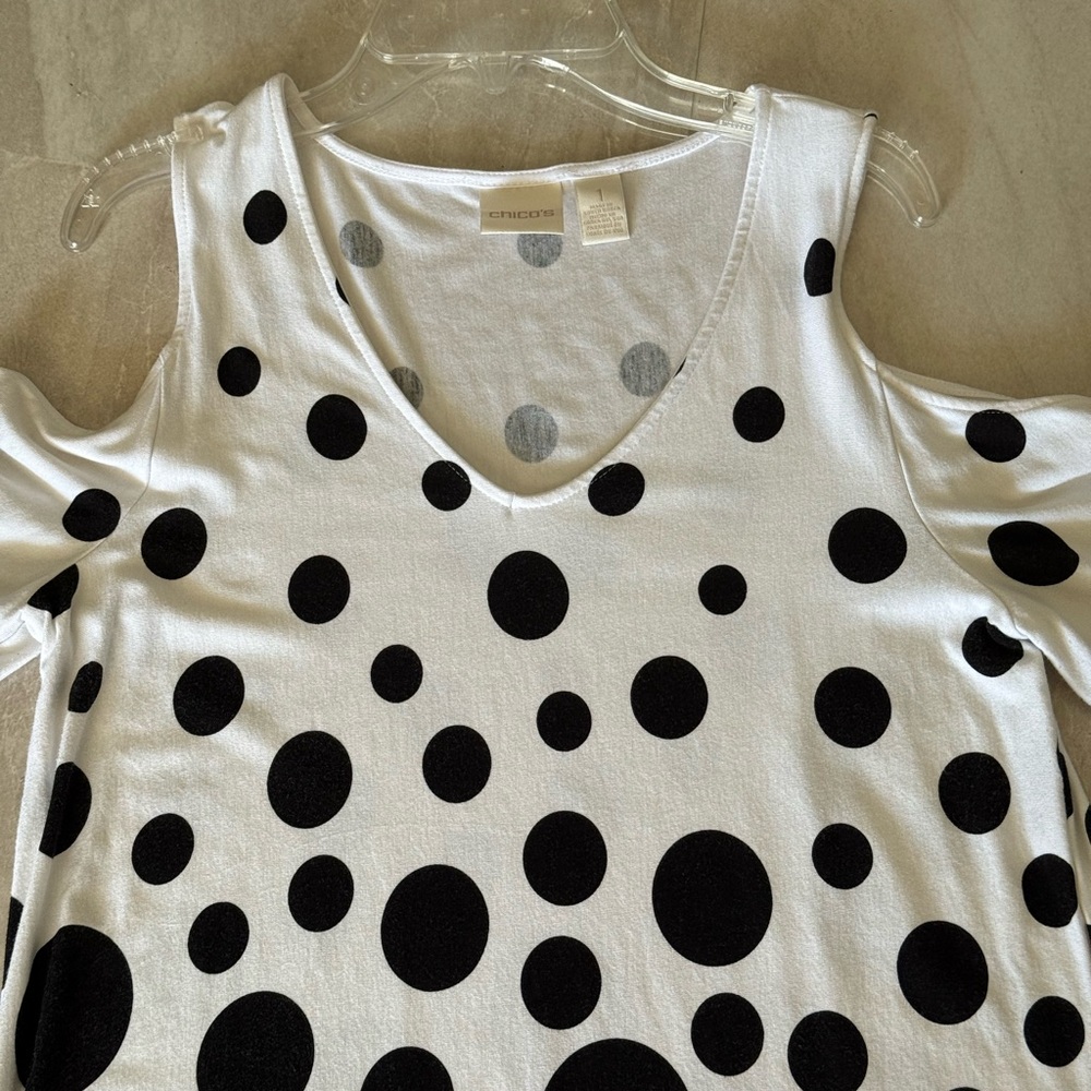 Chico's White and Black Cut Out Sleeveless Tank Top
